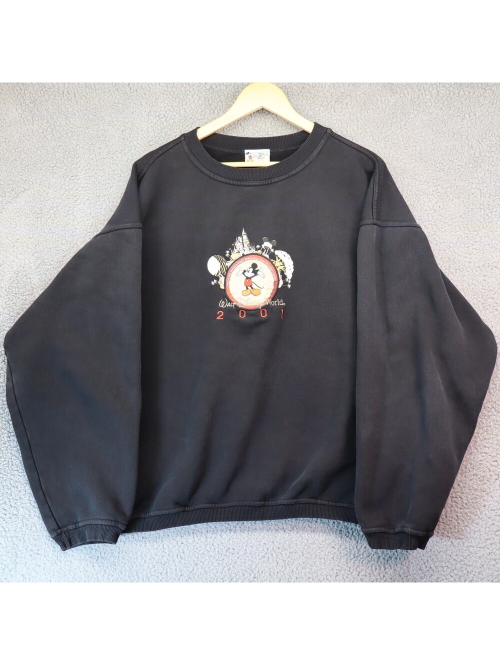 Walt Disney World Embossed Sweatshirt Men XL vtg 90s russia